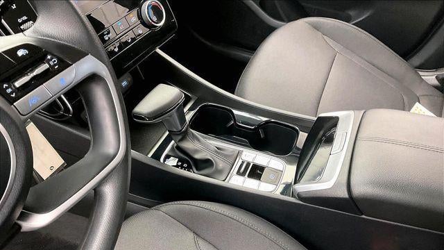 2023 Hyundai TUCSON SE