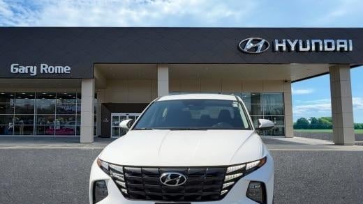 2023 Hyundai TUCSON SE