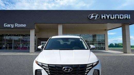 2023 Hyundai TUCSON SE