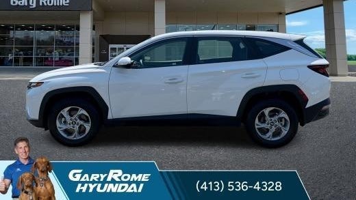 2023 Hyundai TUCSON SE