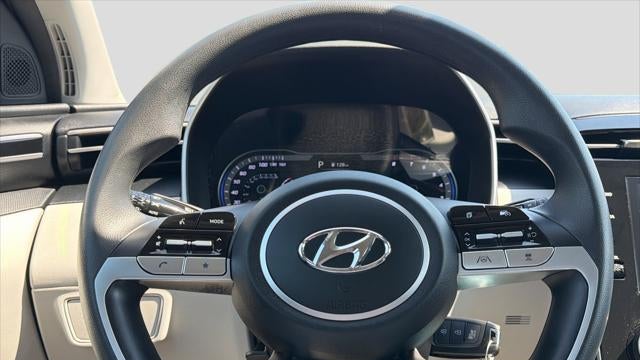 2023 Hyundai TUCSON SE