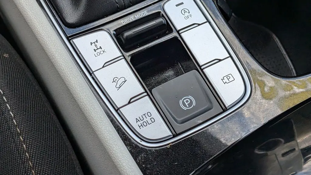 2023 Hyundai TUCSON SE