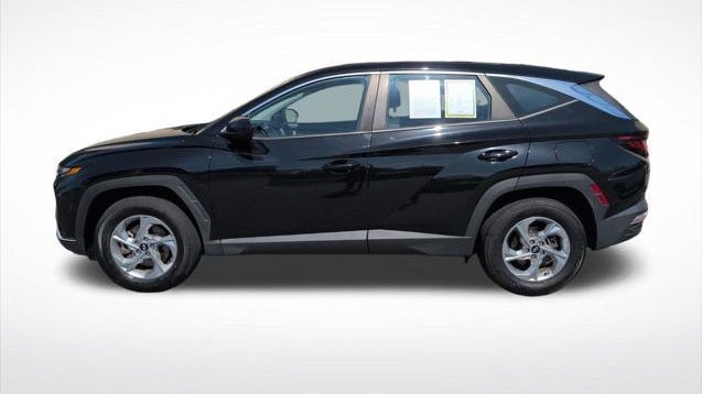2023 Hyundai TUCSON SE