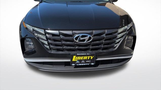 2023 Hyundai TUCSON SE