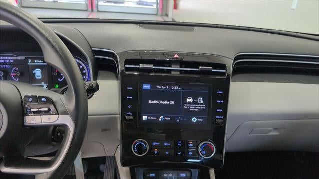2023 Hyundai TUCSON SE