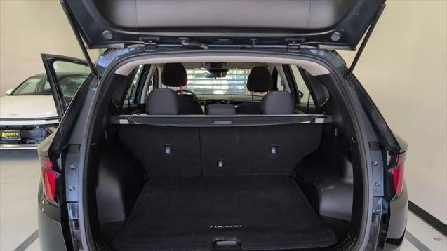 2023 Hyundai TUCSON SE