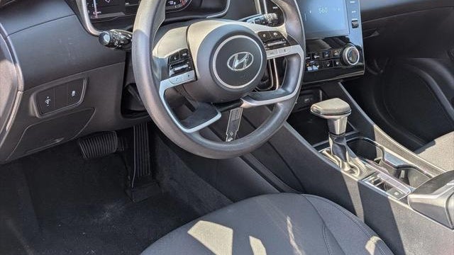 2023 Hyundai TUCSON SE