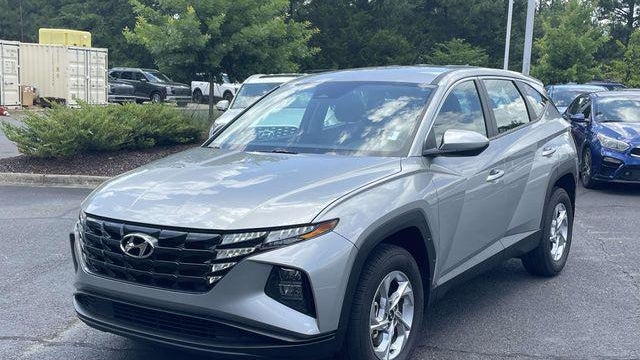 2023 Hyundai TUCSON SE