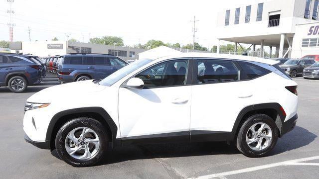 2023 Hyundai TUCSON SE