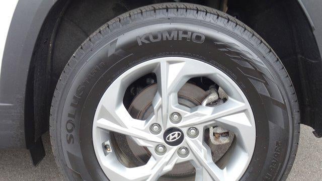 2023 Hyundai TUCSON SE