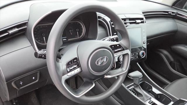 2023 Hyundai TUCSON SE