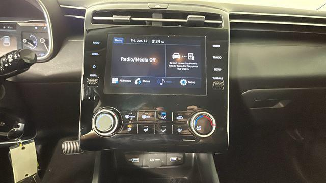 2023 Hyundai TUCSON SE
