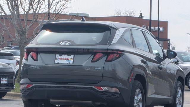 2023 Hyundai TUCSON SE