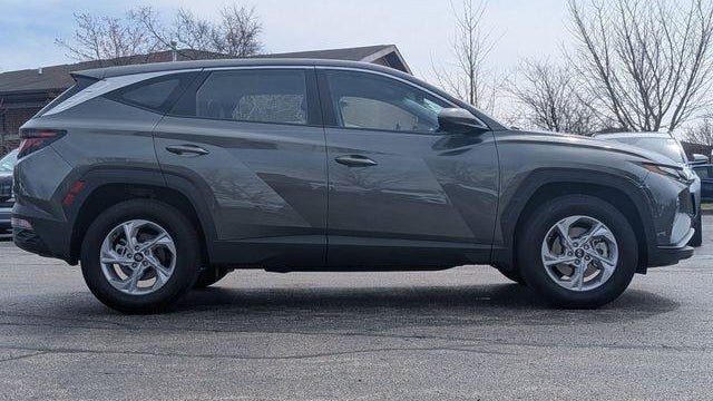 2023 Hyundai TUCSON SE
