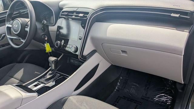 2023 Hyundai TUCSON SE