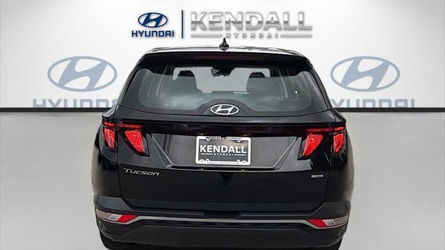 2023 Hyundai TUCSON SE
