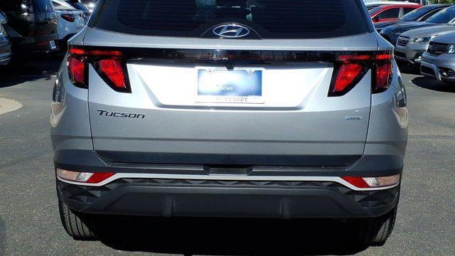 2023 Hyundai TUCSON SE