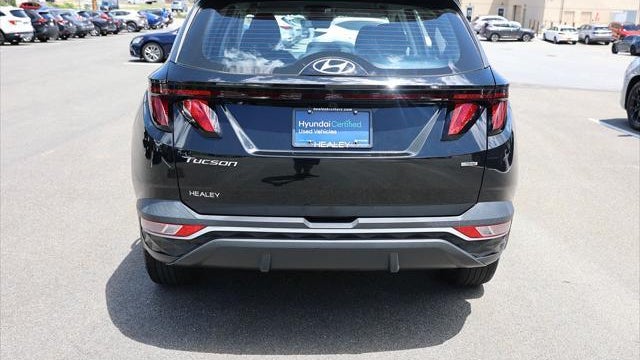 2023 Hyundai TUCSON SE
