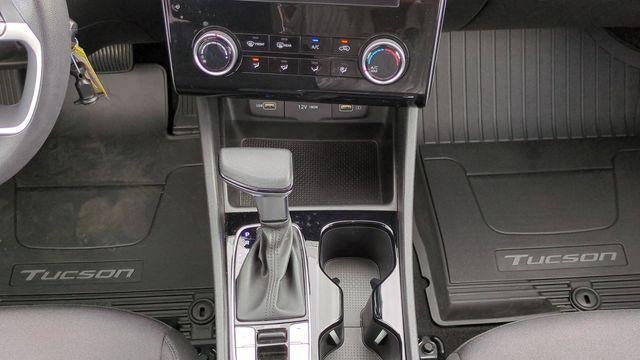 2023 Hyundai TUCSON SE