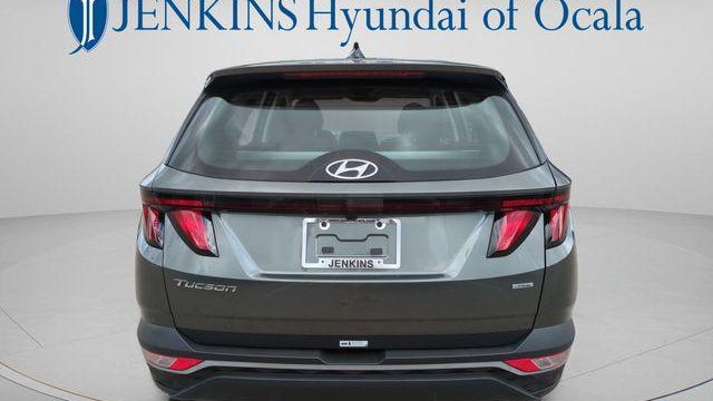 2023 Hyundai TUCSON SE