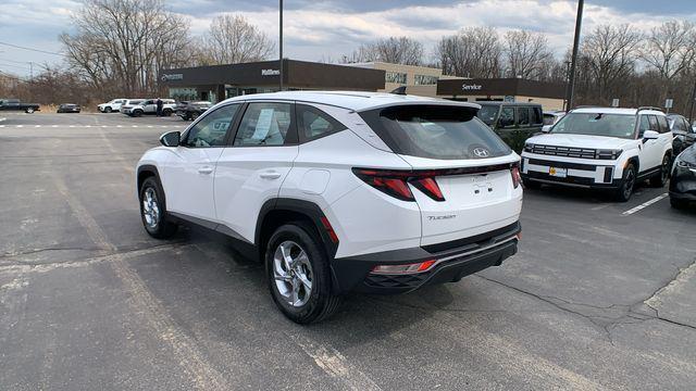 2023 Hyundai TUCSON SE