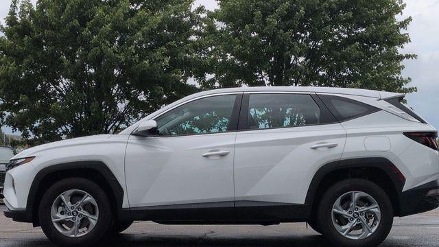 2023 Hyundai TUCSON SE