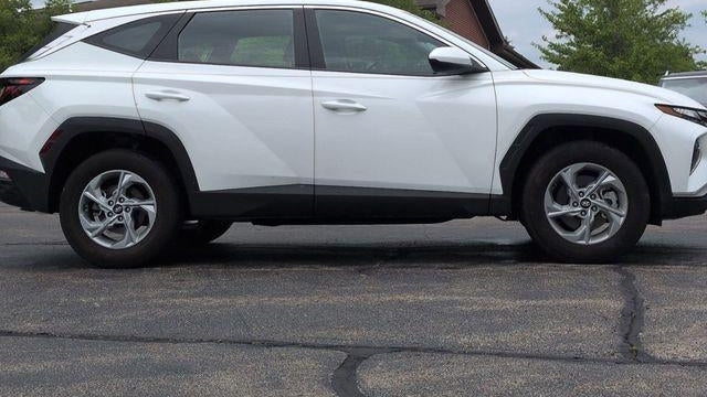 2023 Hyundai TUCSON SE