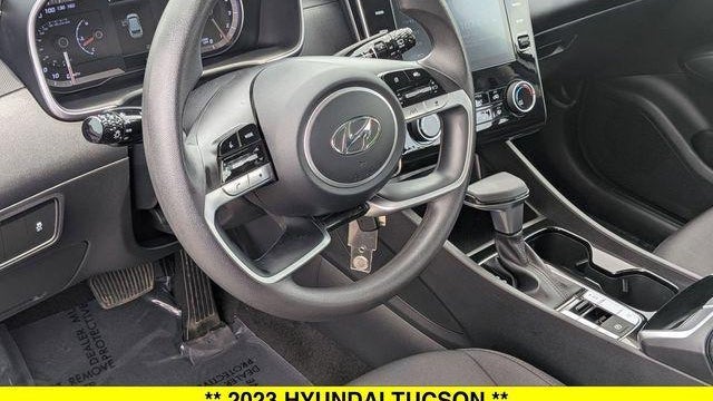 2023 Hyundai TUCSON SE