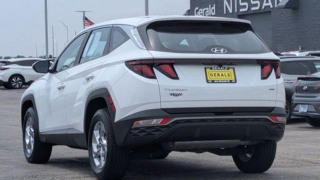 2023 Hyundai TUCSON SE