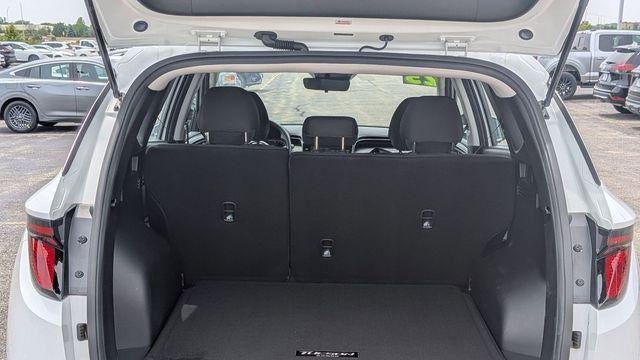 2023 Hyundai TUCSON SE