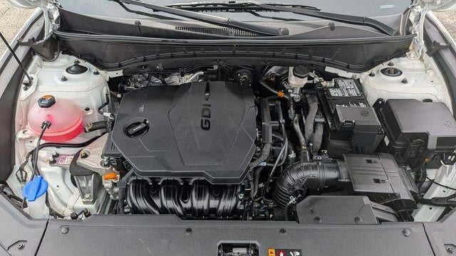 2023 Hyundai TUCSON SE