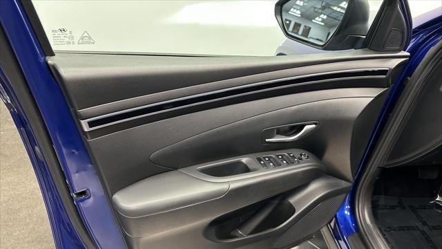 2023 Hyundai TUCSON SE