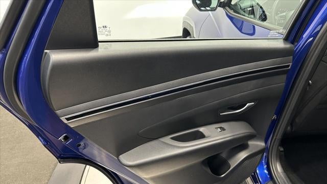 2023 Hyundai TUCSON SE