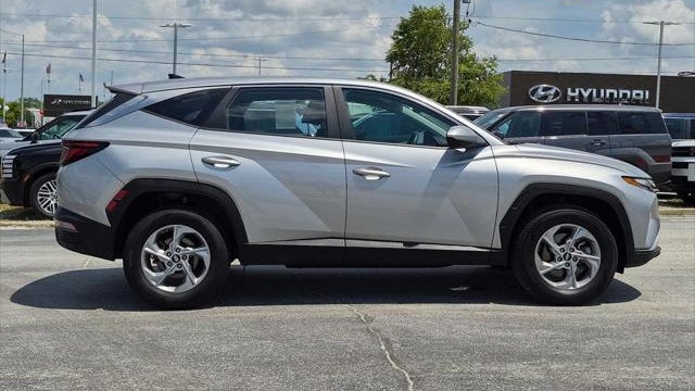 2023 Hyundai TUCSON SE