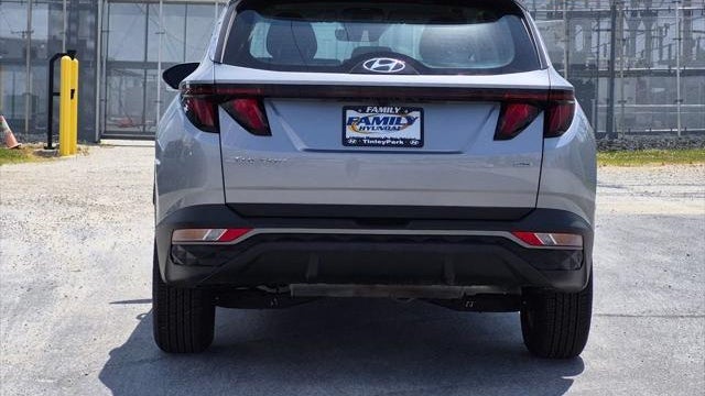 2023 Hyundai TUCSON SE