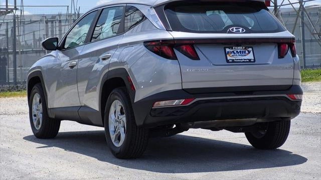 2023 Hyundai TUCSON SE