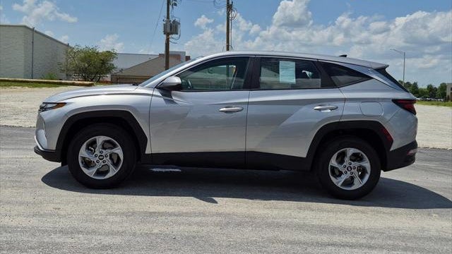 2023 Hyundai TUCSON SE