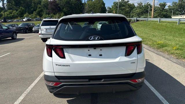 2023 Hyundai TUCSON SE