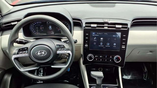 2023 Hyundai TUCSON SE
