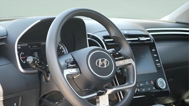 2023 Hyundai TUCSON SE