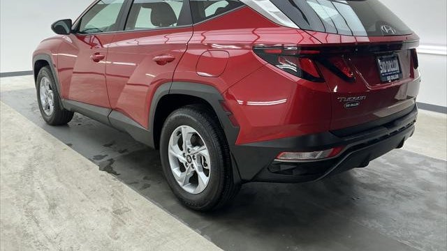 2023 Hyundai TUCSON SE