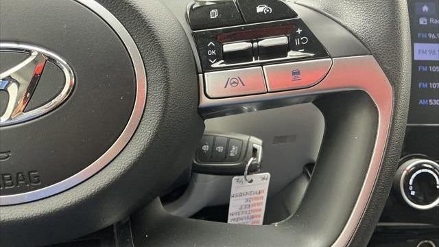 2023 Hyundai TUCSON SE