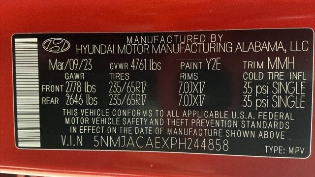 2023 Hyundai TUCSON SE