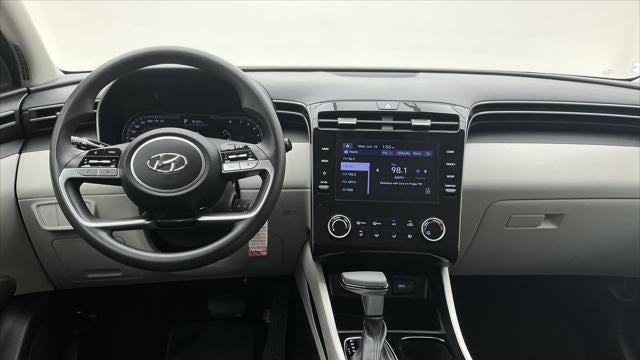 2023 Hyundai TUCSON SE