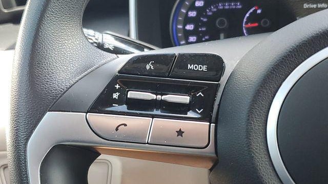 2023 Hyundai TUCSON SE