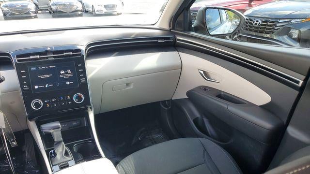 2023 Hyundai TUCSON SE
