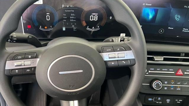 2025 Hyundai TUCSON SE