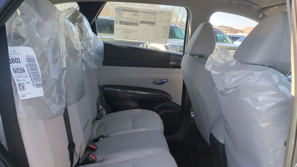 2026 Hyundai TUCSON SE