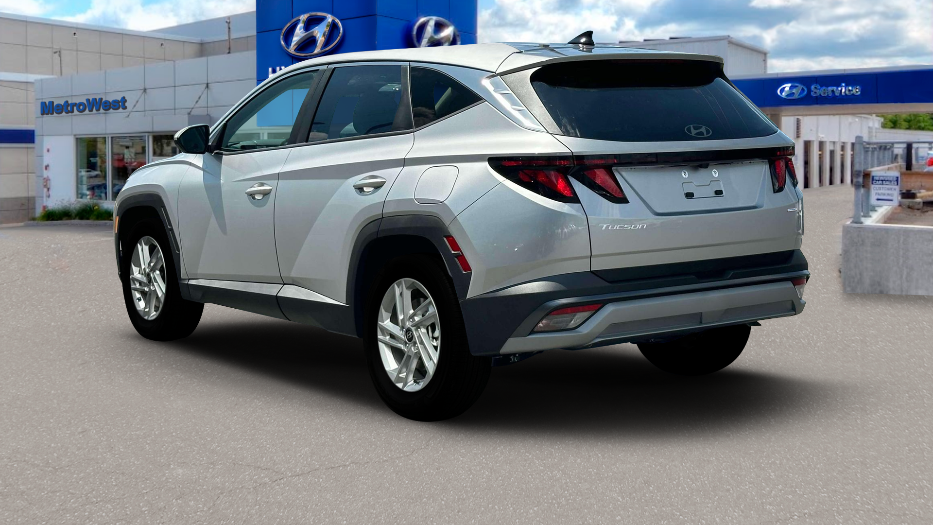 2026 Hyundai TUCSON SE