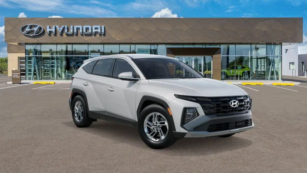 2026 Hyundai TUCSON SE